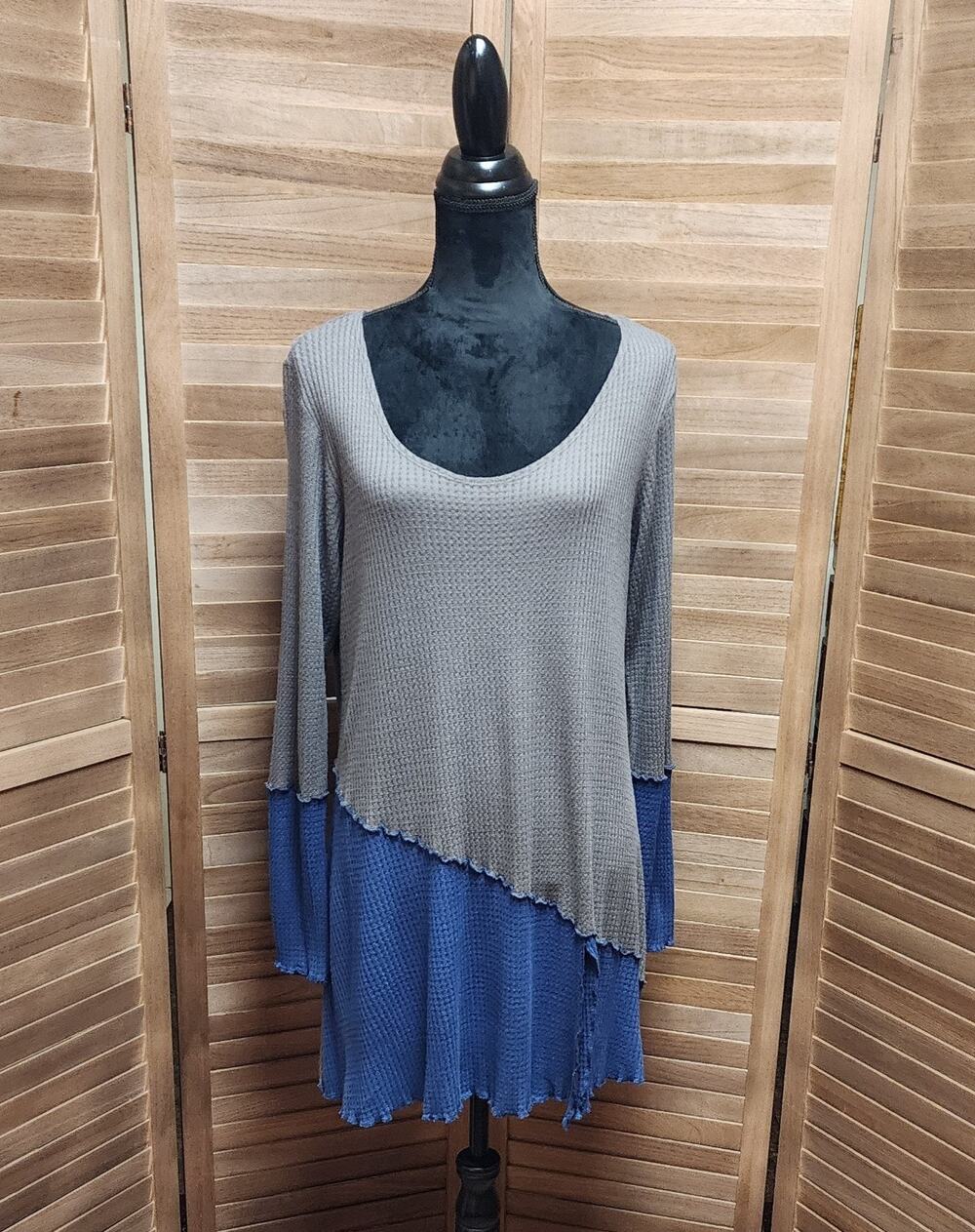 Vine Street Women's XL Long Sleeve Gray Waffle Knit Asymmetrical Hem Tunic Boho